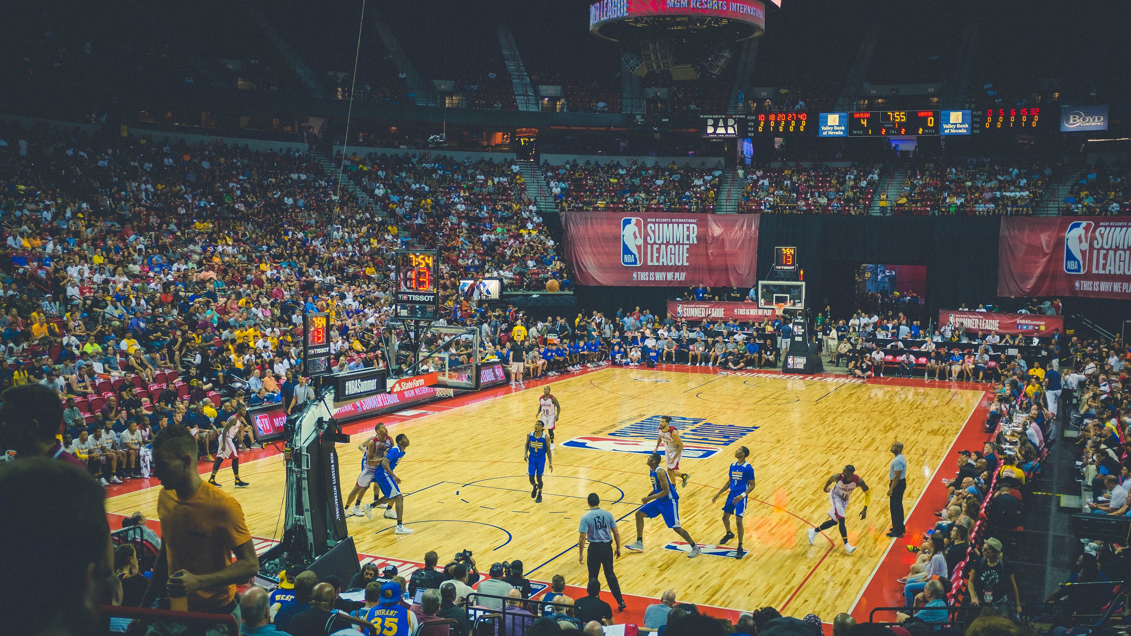 _勇士新战术催生胜利，三分雨不断_，勇士三分庆祝动作