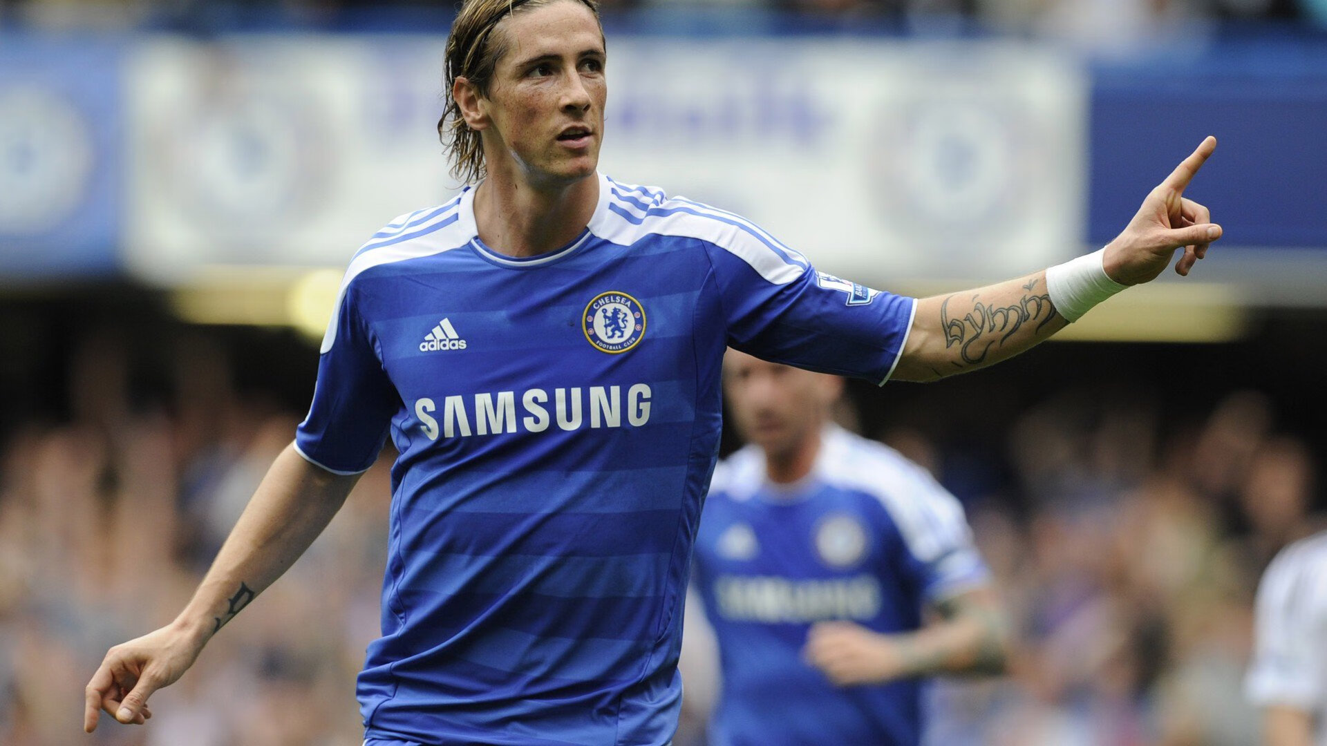 -德甲攻防转换不断，精彩镜头频频上映，德甲足球