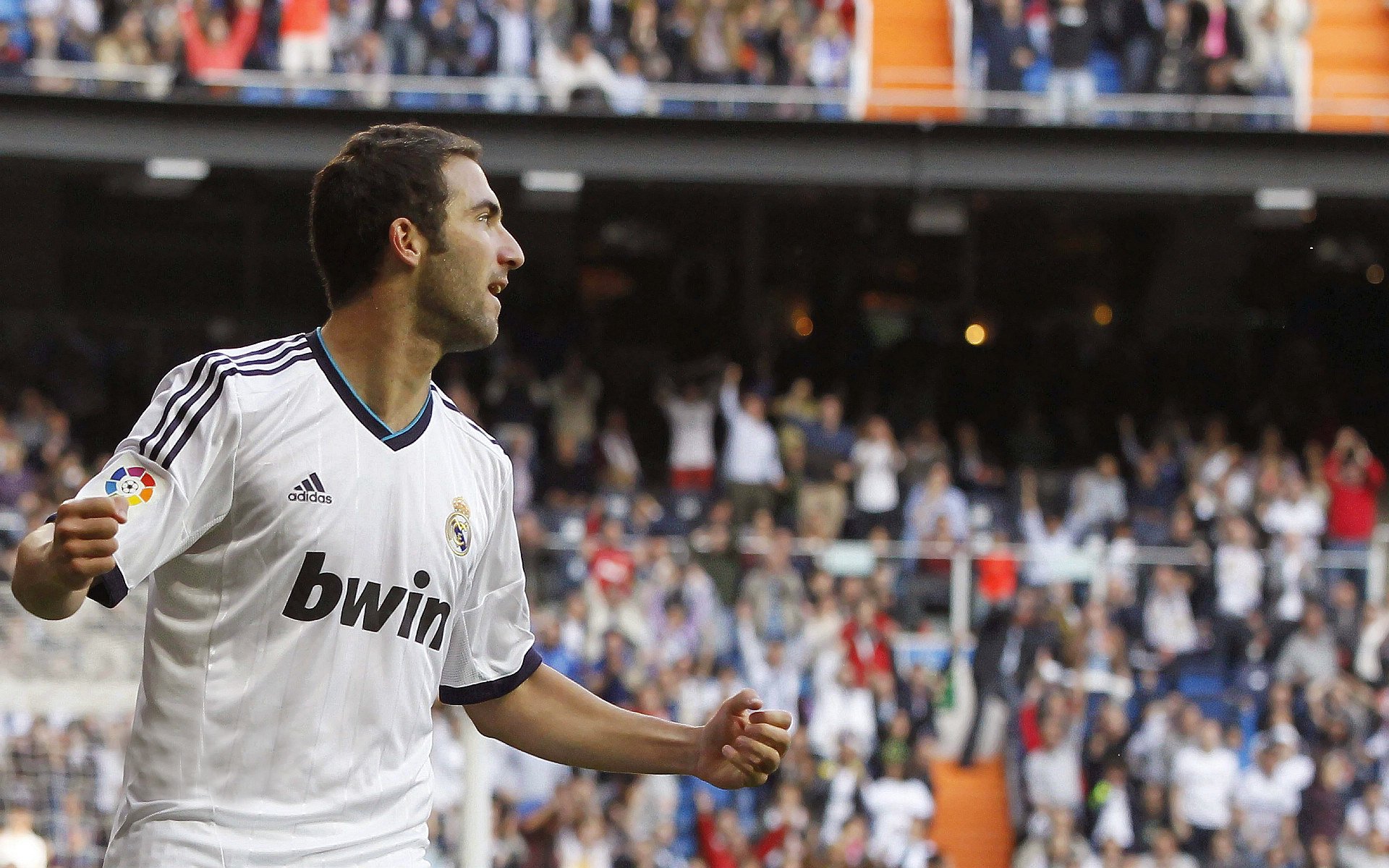 电竞行业的“明星孵化器”:从训练营到巨星的成长路径,电竞网红孵化公司